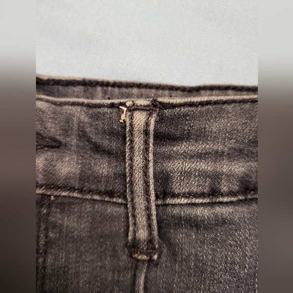 Dark wash blue jeans by Sofia Vergara - Picture 9 of 10